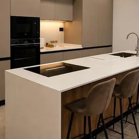 - With Private Pool Apartament