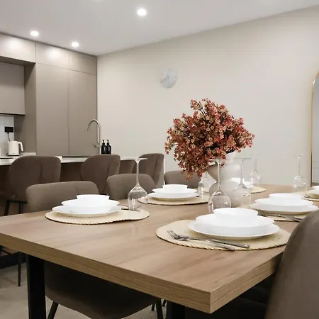 - With Private Pool Apartament